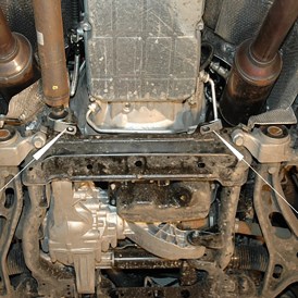 Unterfahrschutz Getriebe 2.5mm Stahl Jeep Grand Cherokee 2011 bis 2014 4.jpg